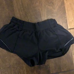 LULULEMON hotty hot short